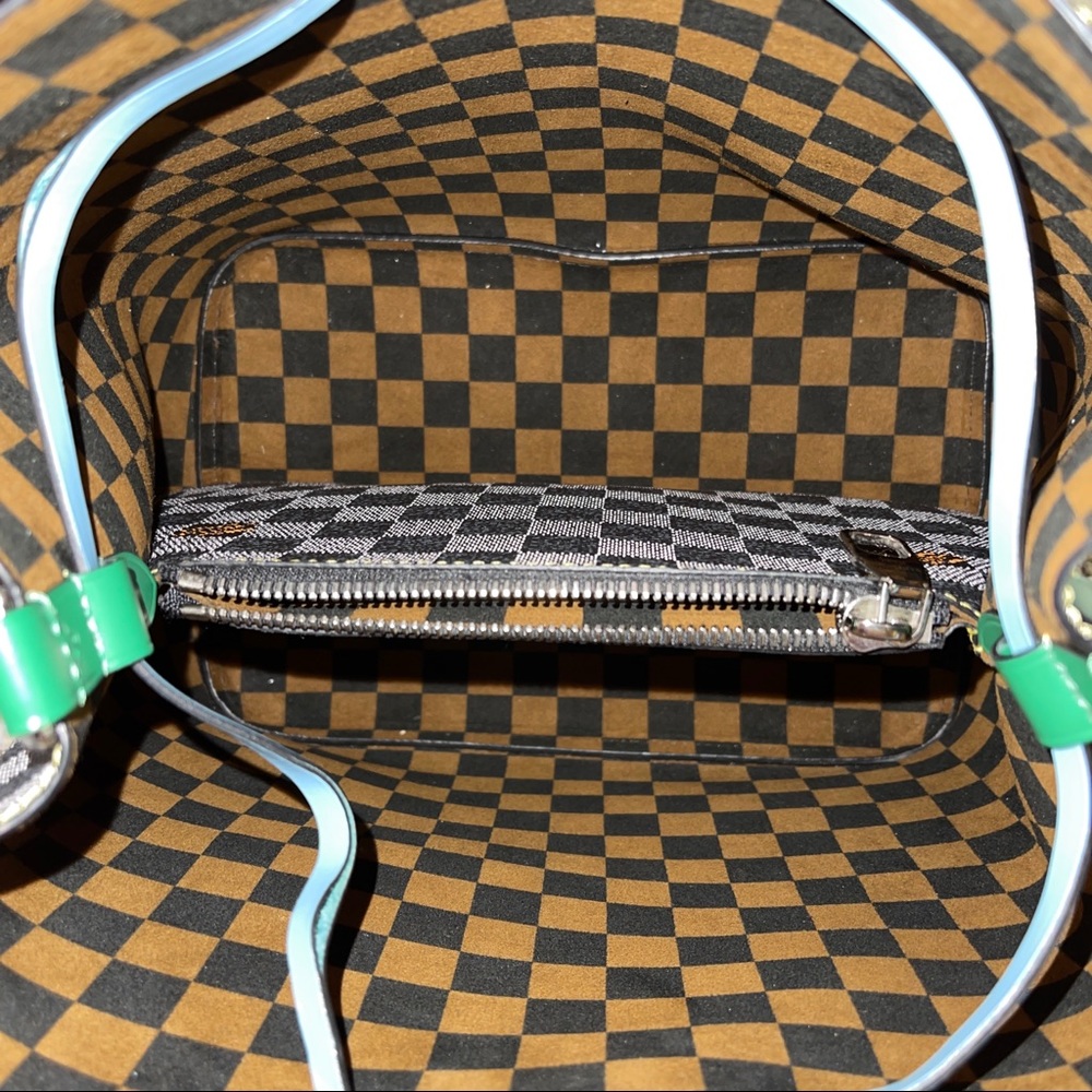 Louis Vuitton Damier Graphite Neonoe - Picture 14 of 16